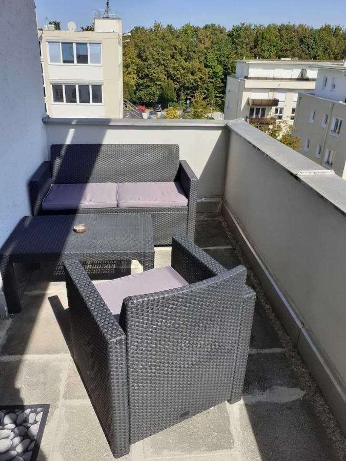 Pension Bergblick Unterhaching Bagian luar foto